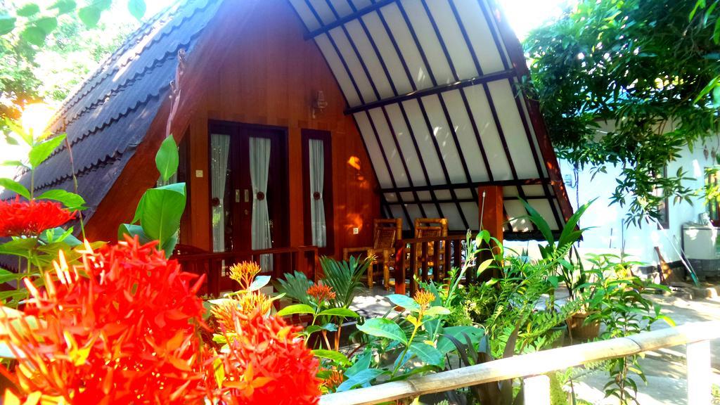 Ina Gili Guesthouse Gili Air Bagian luar foto